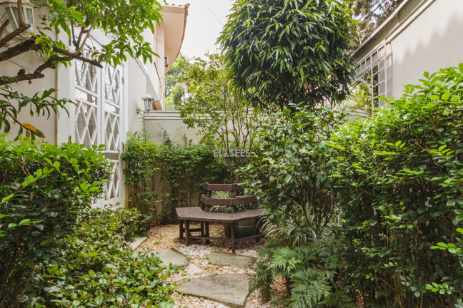 Imagem Sobrado com 3 Quartos à Venda, 332 m² em Jardim Paulistano - São Paulo Imagem Sobrado com 3 Quartos à Venda, 332 m² em Jardim Paulistano - São Paulo