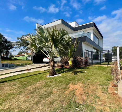 Imagem Casa com 4 Quartos à Venda, 450 m² em Botucatu