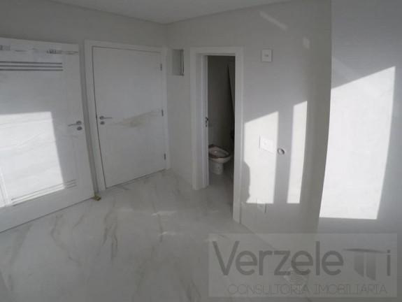 Imagem Apartamento com 3 Quartos à Venda, 151 m² em Centro - Balneário Camboriú Imagem Apartamento com 3 Quartos à Venda, 151 m² em Centro - Balneário Camboriú