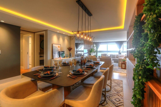 Imagem Apartamento com 3 Quartos à Venda, 312 m² em Vila Assunção - Porto Alegre