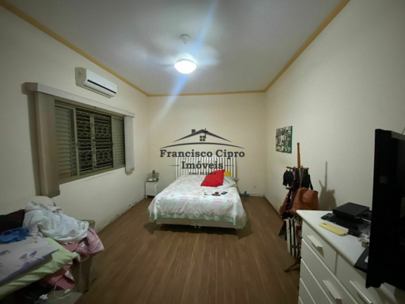 Imagem Casa com 2 Quartos à Venda, 250 m² em Pedregulho - Guaratinguetá Imagem Casa com 2 Quartos à Venda, 250 m² em Pedregulho - Guaratinguetá