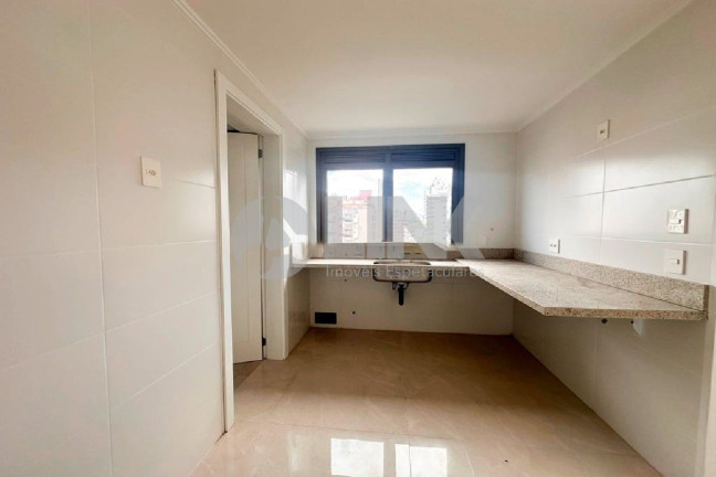 Imagem Apartamento com 3 Quartos à Venda, 117 m² em Petrópolis - Porto Alegre Imagem Apartamento com 3 Quartos à Venda, 117 m² em Petrópolis - Porto Alegre