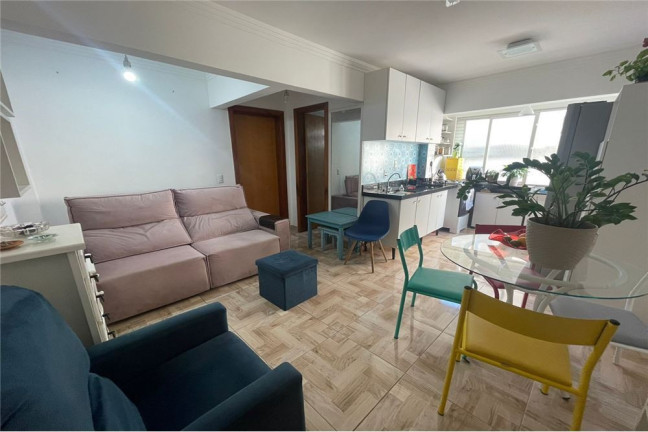 Imagem Imóvel com 1 Quarto à Venda, em Nações - Balneário Camboriú Imagem Imóvel com 1 Quarto à Venda, em Nações - Balneário Camboriú