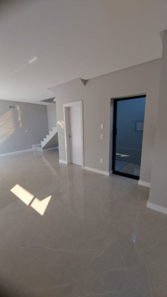Imagem Sobrado com 3 Quartos à Venda, 187 m² em Rio Pequeno - Camboriú Imagem Sobrado com 3 Quartos à Venda, 187 m² em Rio Pequeno - Camboriú