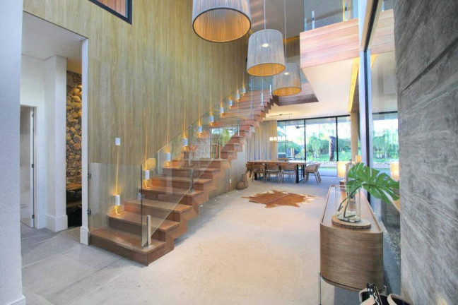 Imagem Casa com 5 Quartos à Venda, em Xangri-lá Imagem Casa com 5 Quartos à Venda, em Xangri-lá