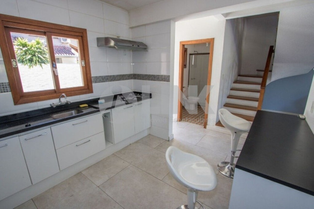 Imagem Imóvel com 3 Quartos à Venda, 196 m² em Guarujá - Porto Alegre
