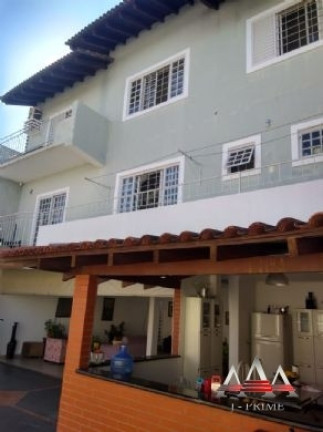 Imagem Casa com 4 Quartos à Venda, 360 m² em Santa Cruz - Cuiabá Imagem Casa com 4 Quartos à Venda, 360 m² em Santa Cruz - Cuiabá