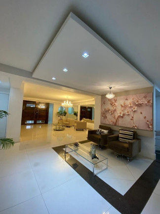 Imagem Apartamento com 3 Quartos para Temporada, 220 m² em Centro - Balneário Camboriú Imagem Apartamento com 3 Quartos para Temporada, 220 m² em Centro - Balneário Camboriú