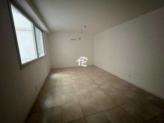 Sala Comercial à Venda, 27 m² em Centro - Niterói