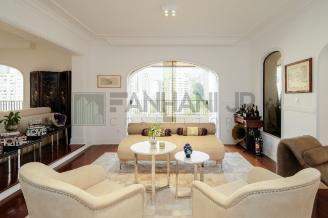 Imagem Imóvel com 4 Quartos à Venda, 267 m² em Pacaembu - São Paulo Imagem Imóvel com 4 Quartos à Venda, 267 m² em Pacaembu - São Paulo