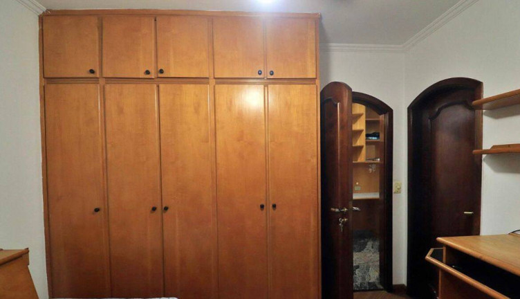 Imagem Casa com 4 Quartos à Venda, 300 m² em Utinga - Santo André Imagem Casa com 4 Quartos à Venda, 300 m² em Utinga - Santo André