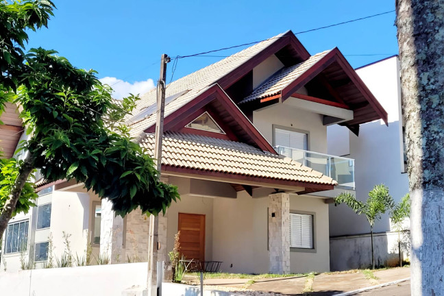 Imagem Casa com 4 Quartos à Venda, 410 m² em águas De Lindóia Imagem Casa com 4 Quartos à Venda, 410 m² em águas De Lindóia