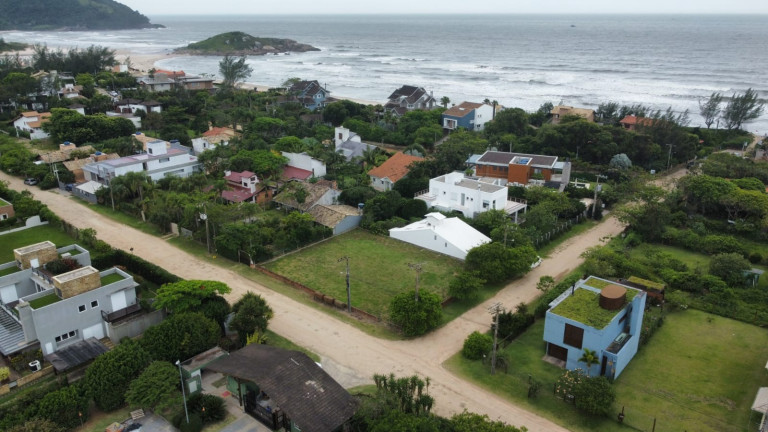 Imagem Terreno à Venda, 720 m² em Encantada - Garopaba