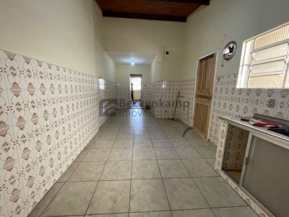 Imagem Sobrado com 3 Quartos à Venda, em Aterrado - Volta Redonda Imagem Sobrado com 3 Quartos à Venda, em Aterrado - Volta Redonda