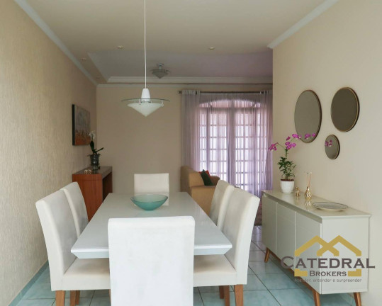 Imagem Casa com 4 Quartos para Alugar, 232 m² em Caxambu - Jundiaí
