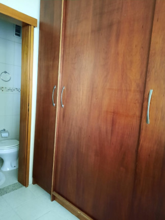 Imagem Imóvel com 2 Quartos à Venda, em Moinhos De Vento - Porto Alegre Imagem Imóvel com 2 Quartos à Venda, em Moinhos De Vento - Porto Alegre