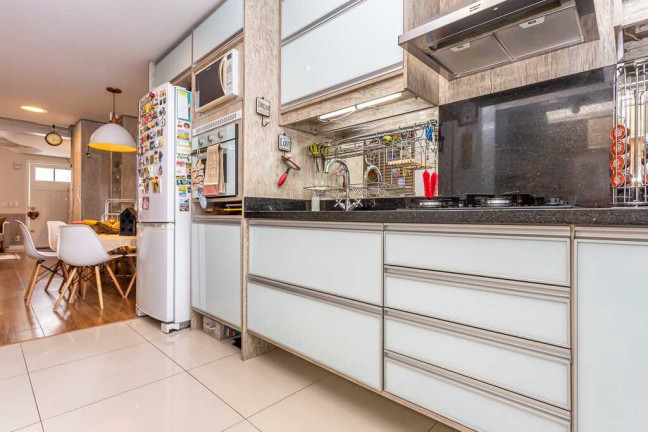 Imagem Casa com 2 Quartos à Venda, em Sarandi - Porto Alegre Imagem Casa com 2 Quartos à Venda, em Sarandi - Porto Alegre
