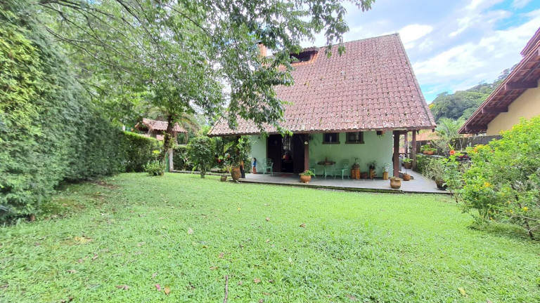 Imagem Casa com 4 Quartos à Venda, 460 m² em Parque Do Ingá - Teresópolis