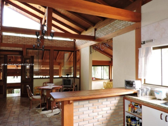 Imagem Casa à Venda, em Chácara Vale Do Rio Cotia - Carapicuíba Imagem Casa à Venda, em Chácara Vale Do Rio Cotia - Carapicuíba