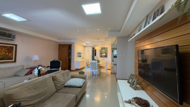 Imagem Imóvel com 4 Quartos à Venda, 137 m² em Pituba - Salvador Imagem Imóvel com 4 Quartos à Venda, 137 m² em Pituba - Salvador