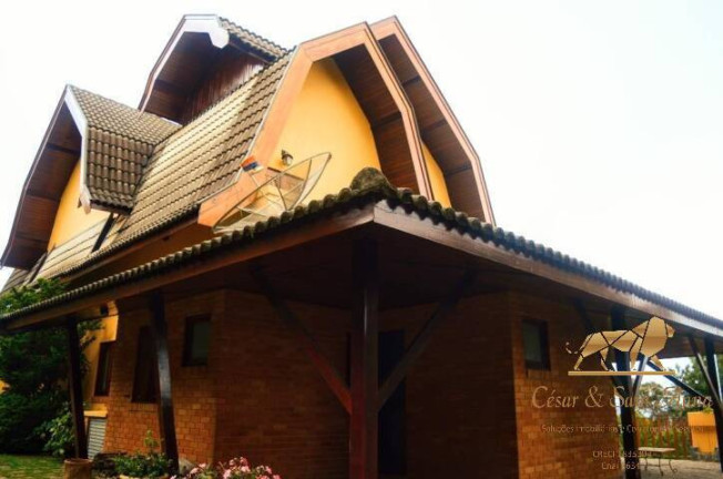Imagem Casa com 5 Quartos à Venda, 300 m² em Alto Da Boa Vista - Campos Do Jordão Imagem Casa com 5 Quartos à Venda, 300 m² em Alto Da Boa Vista - Campos Do Jordão