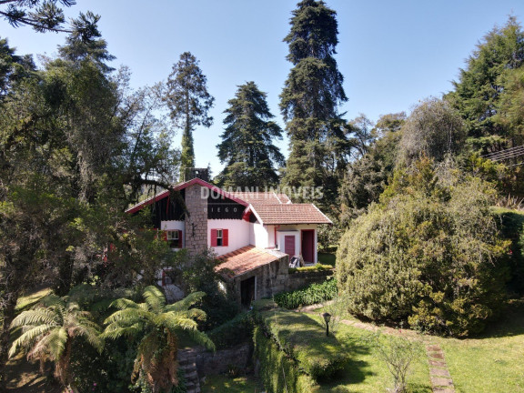 Imagem Casa com 4 Quartos à Venda, 340 m² em Região De Descansópolis - Campos Do Jordão Imagem Casa com 4 Quartos à Venda, 340 m² em Região De Descansópolis - Campos Do Jordão