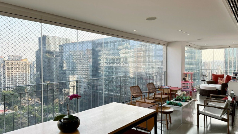 Imagem Apartamento com 3 Quartos à Venda, 223 m² em Itaim Bibi - São Paulo