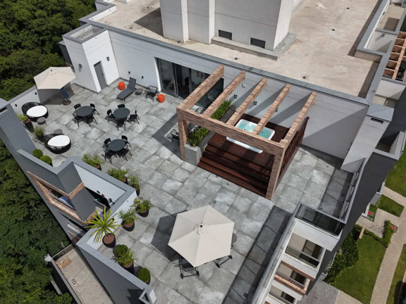 Imagem Cobertura com 3 Quartos à Venda, 212 m² em Mossunguê - Curitiba