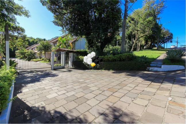 Imagem Casa de Condomínio com 3 Quartos à Venda, 220 m² em Ipanema - Porto Alegre Imagem Casa de Condomínio com 3 Quartos à Venda, 220 m² em Ipanema - Porto Alegre