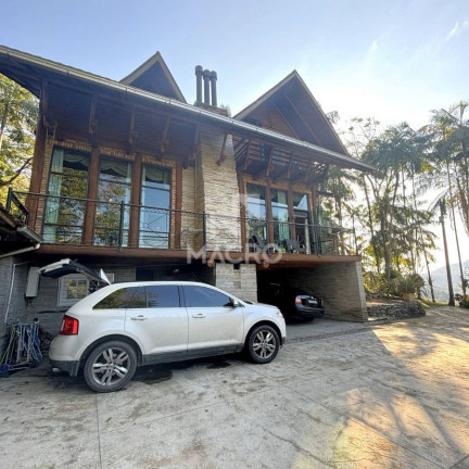 Imagem Casa com 3 Quartos à Venda, 392 m² em Jaraguá 99 - Jaraguá Do Sul Imagem Casa com 3 Quartos à Venda, 392 m² em Jaraguá 99 - Jaraguá Do Sul