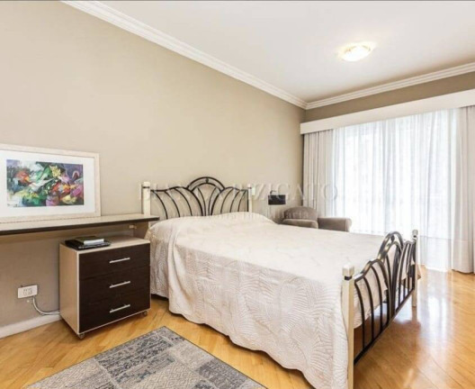 Imagem Casa com 4 Quartos à Venda, 225 m² em água Verde - Curitiba Imagem Casa com 4 Quartos à Venda, 225 m² em água Verde - Curitiba