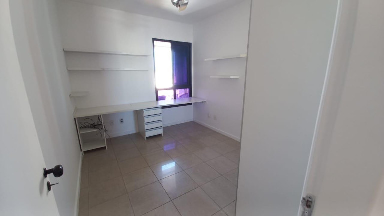Imagem Apartamento com 4 Quartos à Venda, 127 m² em Caminho Das árvores - Salvador
