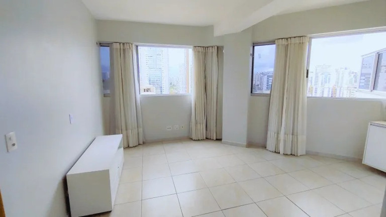 Imagem Imóvel com 1 Quarto à Venda, 36 m² em Sul (águas Claras) - Brasília Imagem Imóvel com 1 Quarto à Venda, 36 m² em Sul (águas Claras) - Brasília