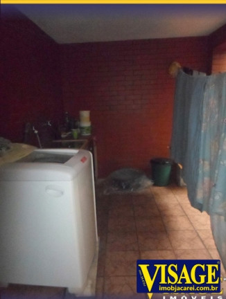 Imagem Casa com 4 Quartos à Venda, em Pq. Santo Antonio - Jacareí Imagem Casa com 4 Quartos à Venda, em Pq. Santo Antonio - Jacareí