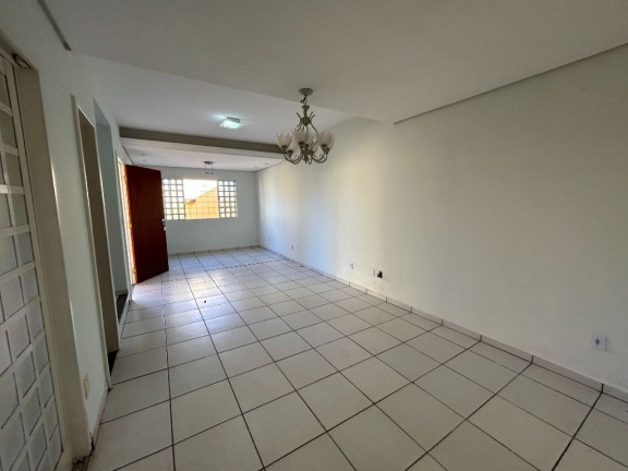 Imagem Sobrado com 3 Quartos à Venda, 146 m² em Jardim Santo Antonio - Goiânia Imagem Sobrado com 3 Quartos à Venda, 146 m² em Jardim Santo Antonio - Goiânia