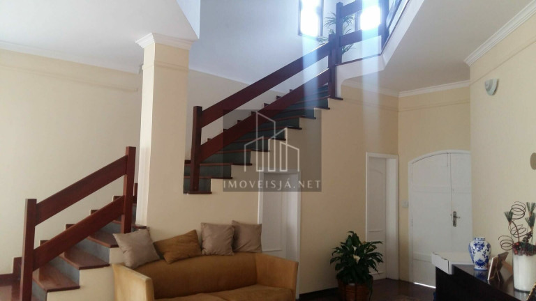 Imagem Casa com 4 Quartos à Venda, 395 m² em Alphaville - Santana De Parnaíba Imagem Casa com 4 Quartos à Venda, 395 m² em Alphaville - Santana De Parnaíba