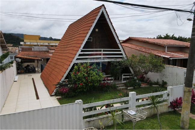 Imagem Casa de Condomínio com 3 Quartos à Venda, 180 m² em Itapeba - Maricá