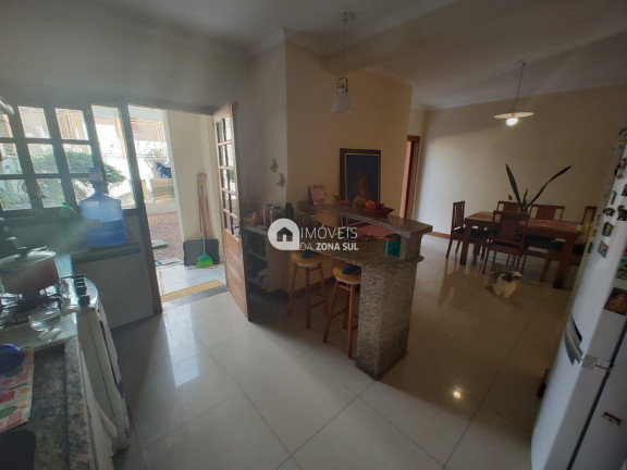 Imagem Casa com 3 Quartos à Venda, 168 m²