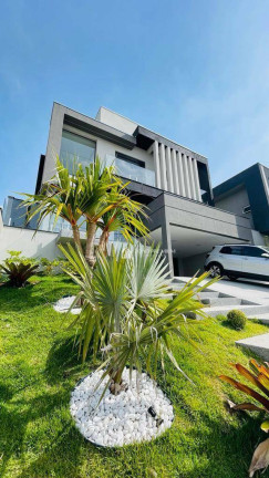 Sobrado com 3 Quartos à Venda, 230 m² em Putim - São José Dos Campos