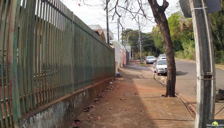 Imagem Casa com 3 Quartos à Venda, 80 m² em Califórnia - Londrina