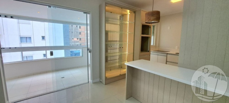 Imagem Apartamento com 3 Quartos à Venda, 121 m² em Centro - Balneário Camboriú Imagem Apartamento com 3 Quartos à Venda, 121 m² em Centro - Balneário Camboriú