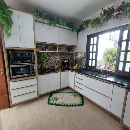 Imagem Sobrado com 3 Quartos à Venda, 190 m² em Bosque Dos Eucaliptos - São José Dos Campos
