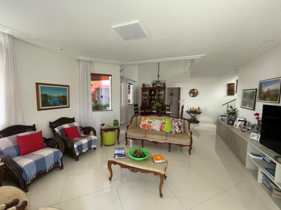 Imagem Casa com 4 Quartos à Venda, 900 m² em Busca Vida - Camaçari