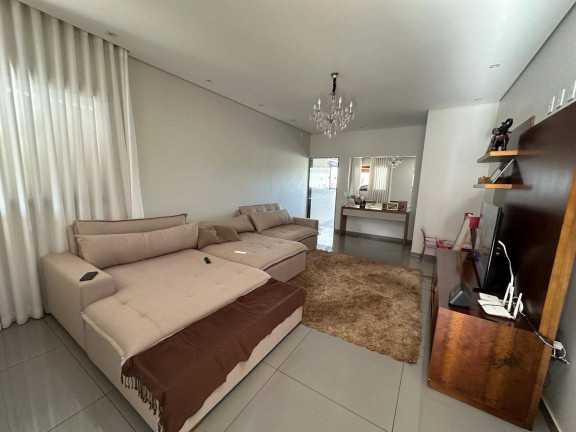 Imagem Casa com 3 Quartos à Venda, 300 m² em Pio Xxii - Itatiaiuçu Imagem Casa com 3 Quartos à Venda, 300 m² em Pio Xxii - Itatiaiuçu