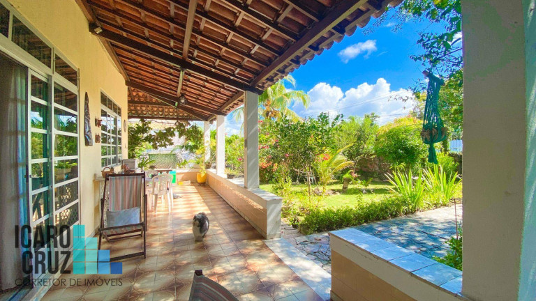Imagem Casa com 3 Quartos à Venda, 374 m² em Centro - Lauro De Freitas