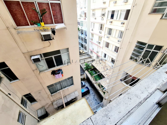 Imagem Apartamento com 1 Quarto à Venda, 27 m² em Copacabana - Rio De Janeiro Imagem Apartamento com 1 Quarto à Venda, 27 m² em Copacabana - Rio De Janeiro