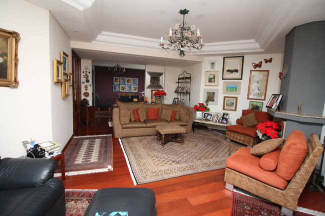 Imagem Apartamento com 4 Quartos à Venda, 239 m² em água Verde - Curitiba