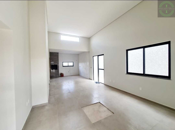 Imagem Casa com 3 Quartos à Venda, em Uvaranas - Ponta Grossa Imagem Casa com 3 Quartos à Venda, em Uvaranas - Ponta Grossa