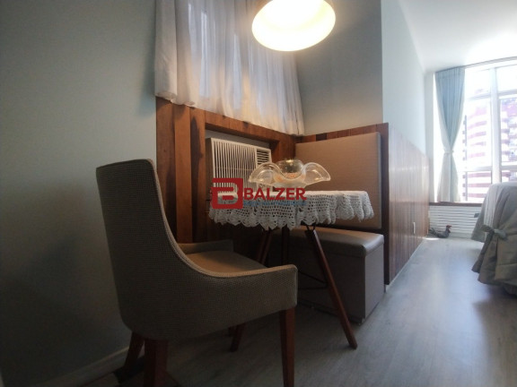 Imagem Apartamento com 1 Quarto à Venda, 47 m² em Centro - Florianópolis Imagem Apartamento com 1 Quarto à Venda, 47 m² em Centro - Florianópolis