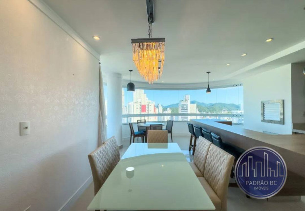 Imagem Apartamento com 2 Quartos à Venda, 127 m² em Centro - Balneário Camboriú Imagem Apartamento com 2 Quartos à Venda, 127 m² em Centro - Balneário Camboriú